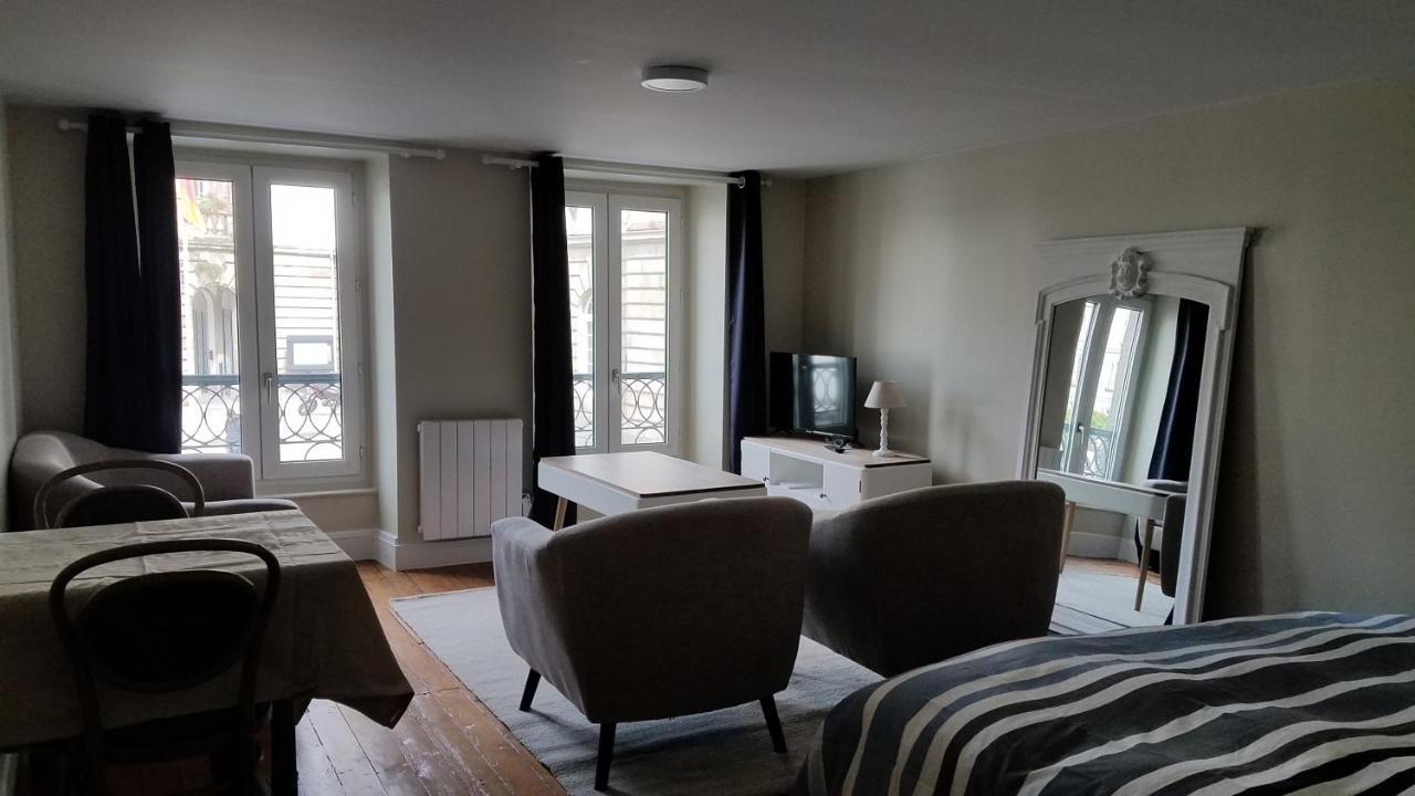 Appart'Hotel De La Mairie Morlaix Bagian luar foto