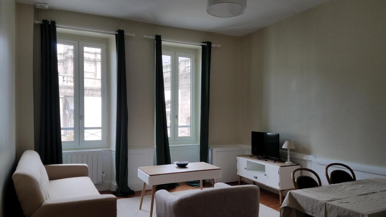 Appart'Hotel De La Mairie Morlaix Bagian luar foto