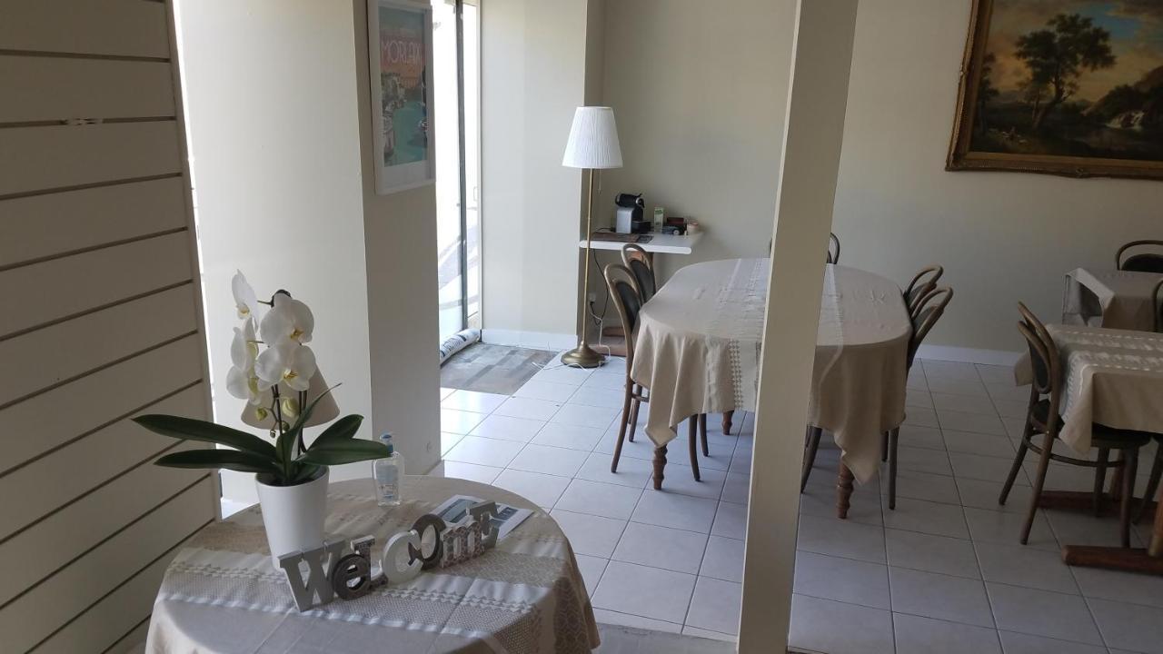 Appart'Hotel De La Mairie Morlaix Bagian luar foto